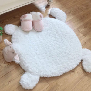 Tapis en forme de mouton pour chambre de bébé
