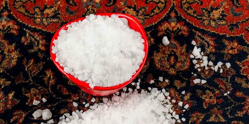 Le bicarbonate de soude pour nettoyer un tapis