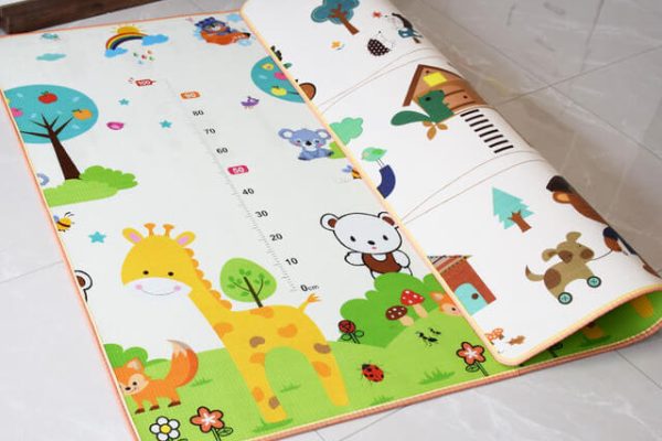 Tapis d'éveil en mousse pour bébé plié